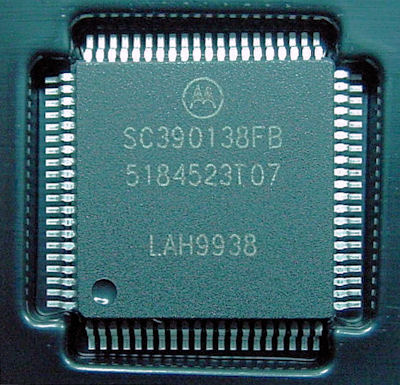 80-pin surface-mount package SC390138FB